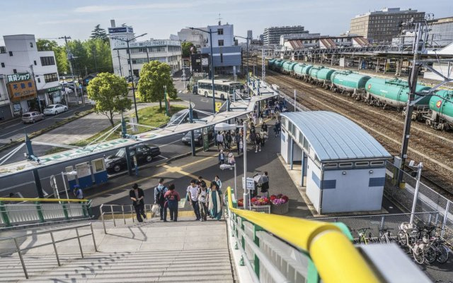 千葉市中央区南町２丁目の店舗事務所の周辺