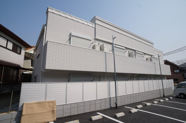 ONLYONE宝塚の外観