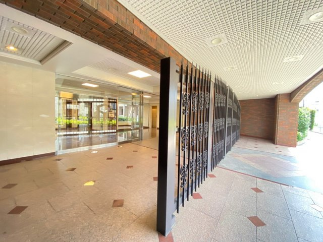 【エントランス】 | 朝日エンブレム奥沢