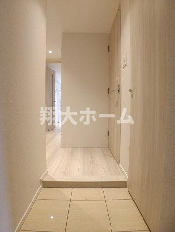 エルフォルテ東日暮里の玄関