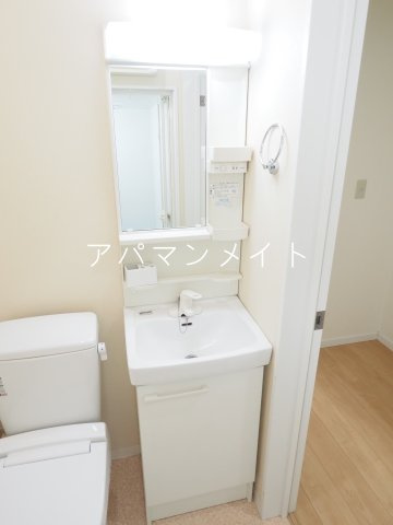【洗面所】 | メイデンボヤージュ | 忙しい朝には欠かせない洗面所です