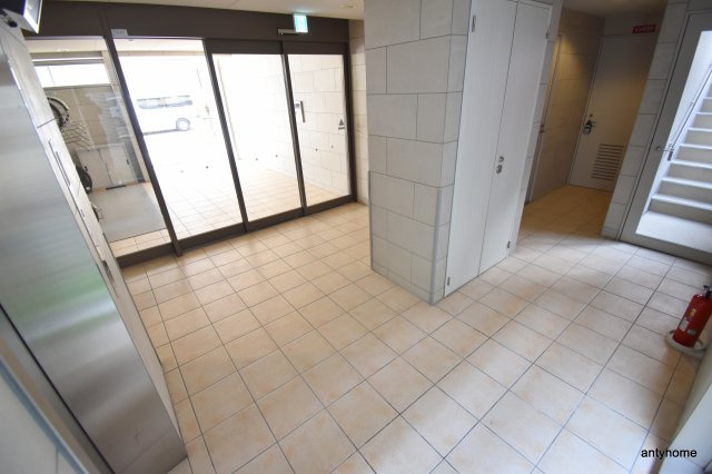 ラウレア　仲介手数料無料のロビー