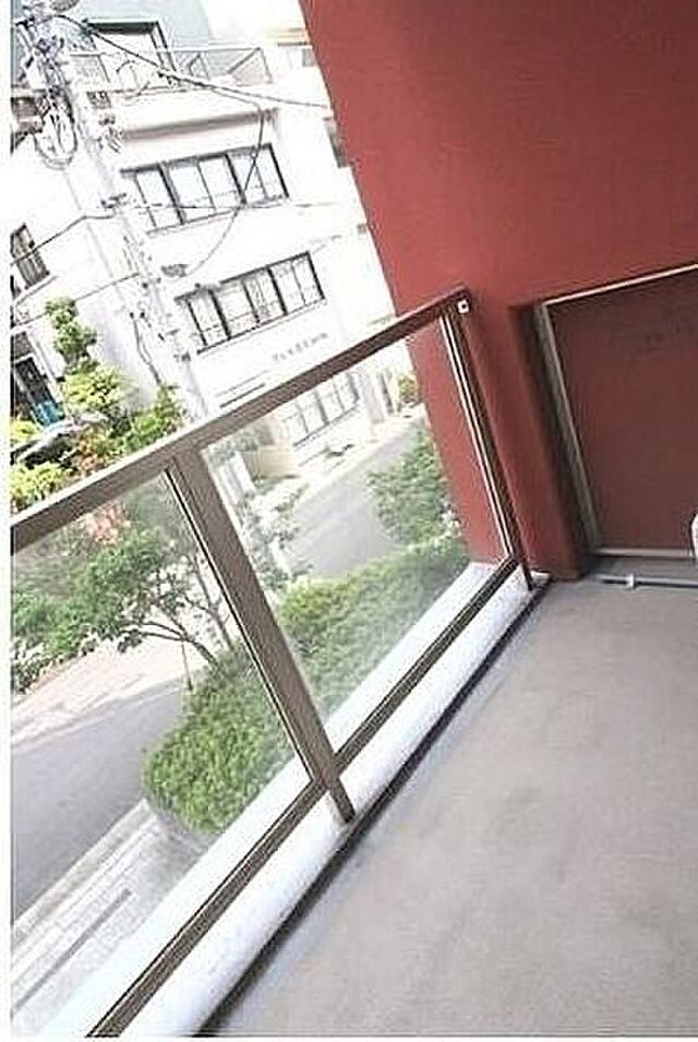 プレール・ドゥーク御徒町のバルコニー