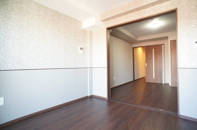 Ｕ－ＨＯＵＳＥ市川南の洋室