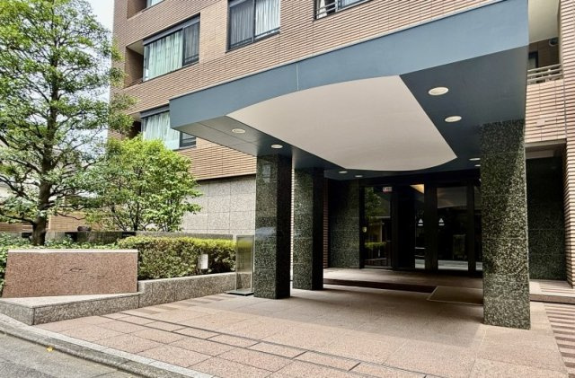 【エントランス】 | グランフォルム六番町