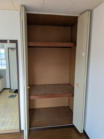 【収納】 | フォレスト日の出 | お洋服もたくさんしまえます