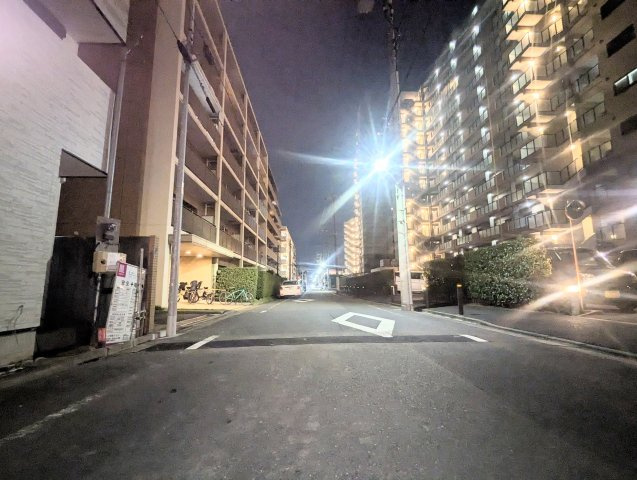 大田区本羽田2丁目　新築戸建の前面道路含む現地写真|2026.10.19撮影

現地ご見学希望・資料請求などお気軽にお問い合わせ下さい！
03-5990-5201