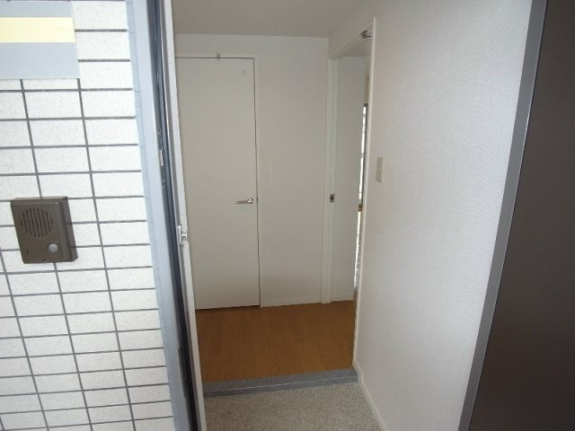FIORE SHIBUYAの玄関|ゆったりとした玄関です
