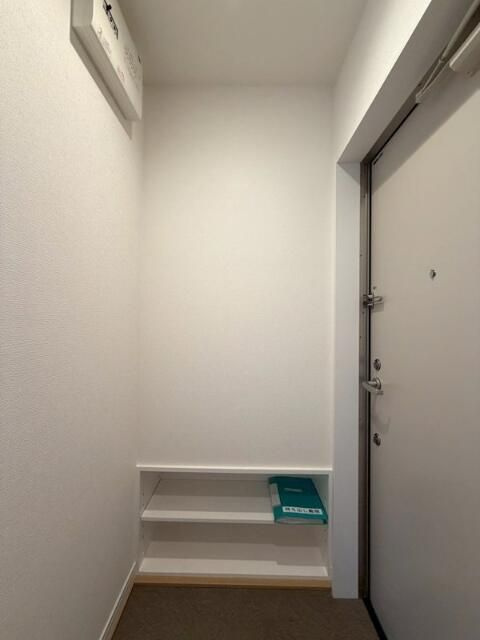 ヒューゲルハイム三軒茶屋の玄関|きれいな玄関です