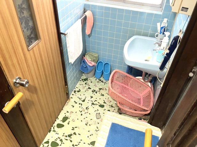 竹野町竹野　中古戸建　4DKの洗面所