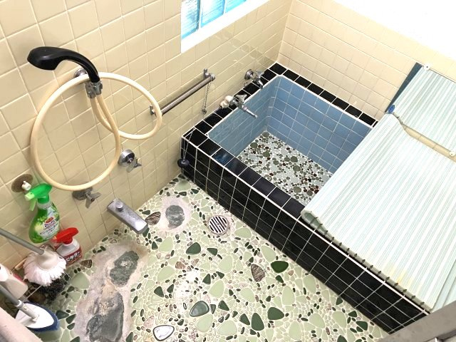 竹野町竹野　中古戸建　4DKの浴室