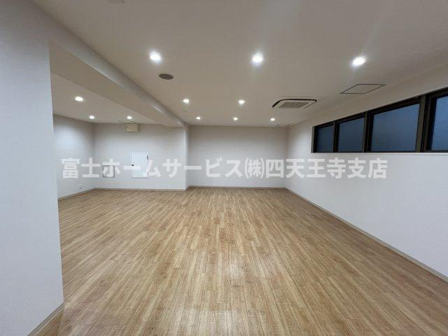 大阪市中央区石町１丁目の店舗事務所の内装