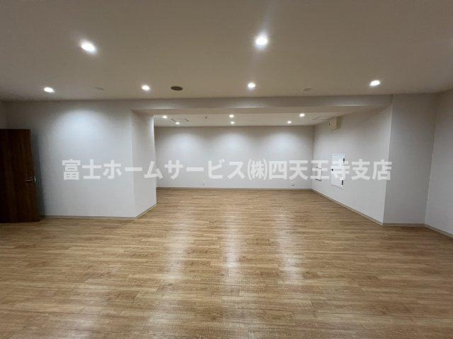 大阪市中央区石町１丁目の店舗事務所の内装