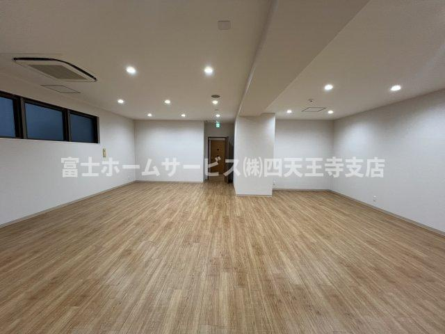大阪市中央区石町１丁目の店舗事務所の内装