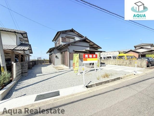 観音寺市粟井町　リノベ物件の前面道路含む現地写真|前面道路含む現地写真です