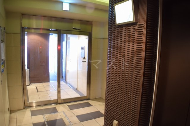パークヒルズ北堀江ラモーダのロビー
