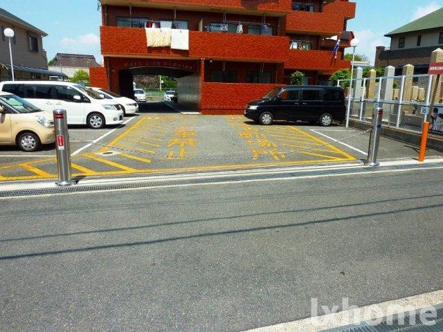 パークサイドマンションの駐車場