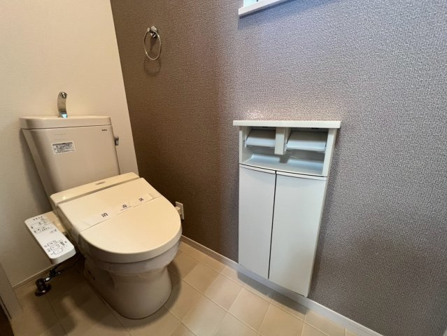 神戸市垂水区本多聞2丁目　戸建てのトイレ