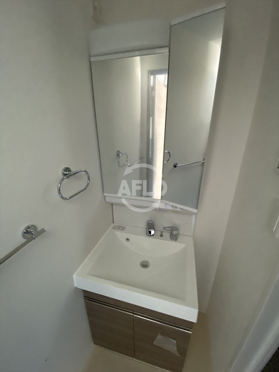 フォーリアライズ玉造フェリスの独立洗面台|フォーリアライズ玉造フェリス　洗面化粧台