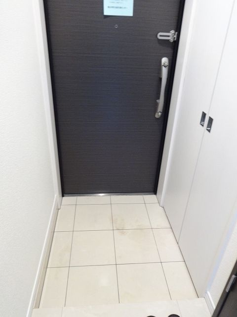 ピュア・アクア大森の玄関