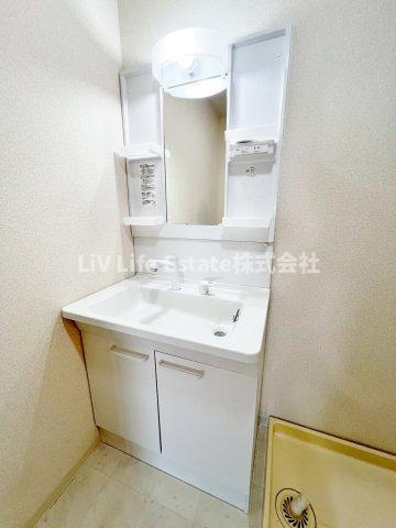 小平市小川町１丁目の賃貸マンションの洗面所