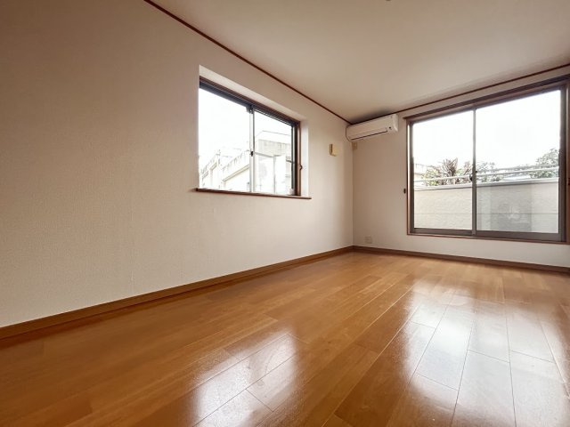 田中利夫一戸建の洋室