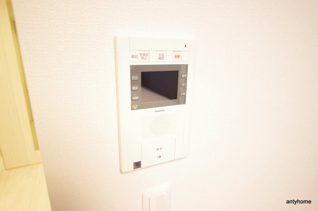 コンフォリア江坂　仲介手数料無料のセキュリティ