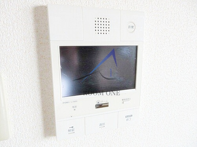 ステーションハイツ高砂のセキュリティ|モニター付きインターホンです。
