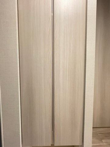 DIPS明大前の玄関|明るい玄関です