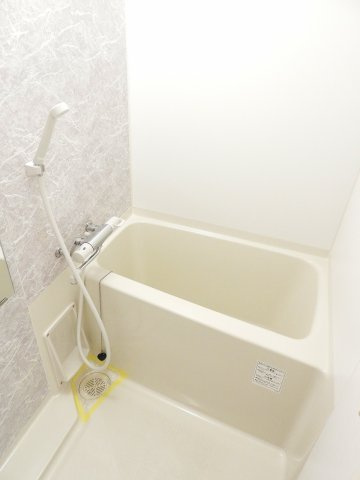 サムティ難波VIVOの浴室