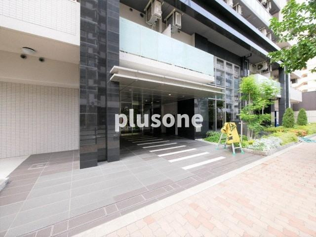 エステムコート新大阪Ⅹザ・ゲートのエントランス|☆★鍵交換代・抗菌消毒代は弊社負担★☆