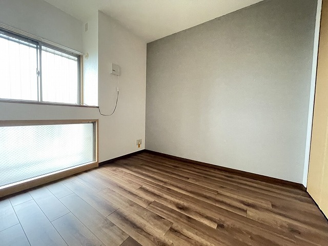 【寝室】の画像