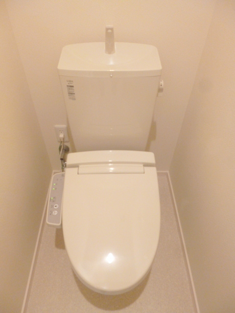 ＭＹ ＭＡＩＳＯＮのトイレ|☆トイレには棚があるので収納もできます☆