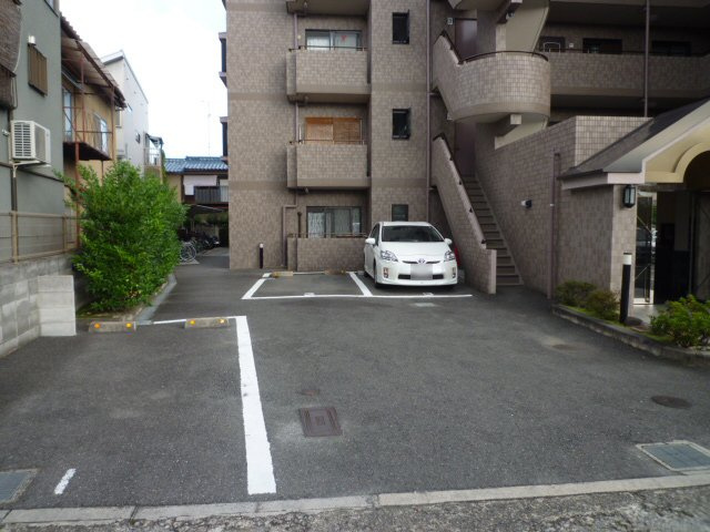 【駐車場】 | パラドール太秦