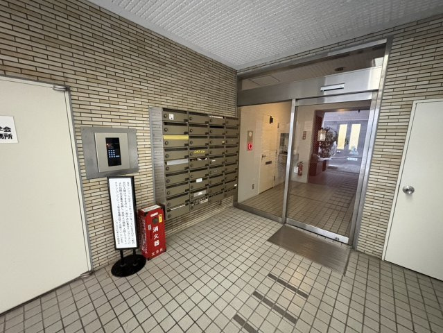 【エントランス】