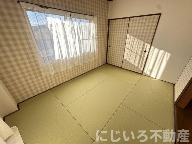 リバーサイド幸泉1の和室