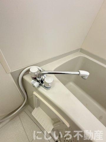 リバーサイド幸泉1の浴室