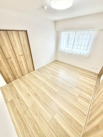 ライオンズマンション与野本町の洋室