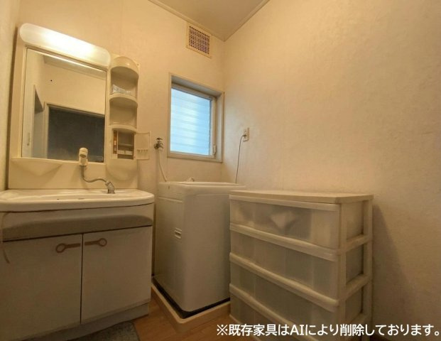 神戸市西区天が岡 中古戸建の独立洗面台|洗面室　※既存家具はAIで削除しております。