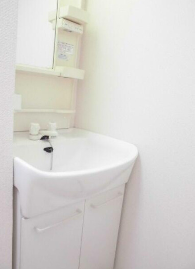 調布市若葉町２丁目の賃貸マンションの洗面所