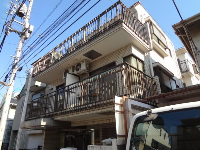 ホワイトハウス江古田の外観