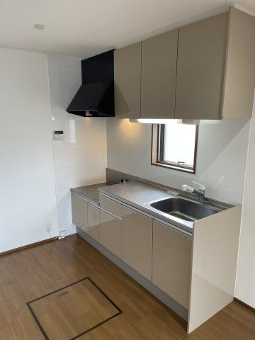 シャルマン武蔵ヶ丘 E号室のキッチン
