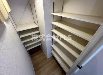 新宿区北新宿３丁目の賃貸マンションの収納