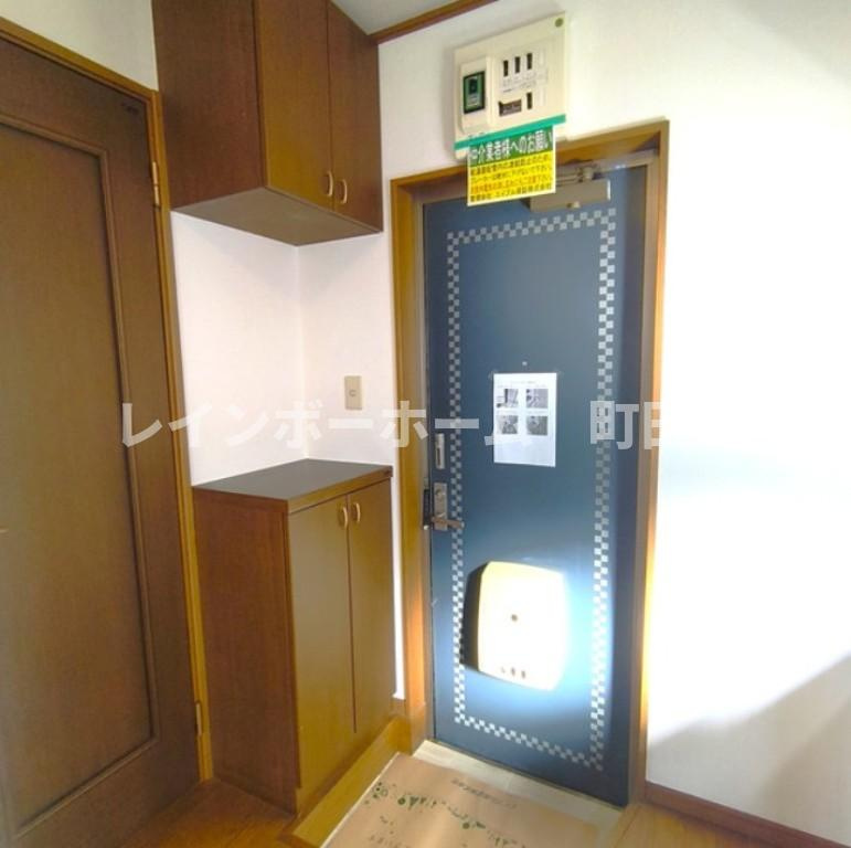 ハイツ栴檀※初期費用分割あと払いサービス利用可能物件の玄関