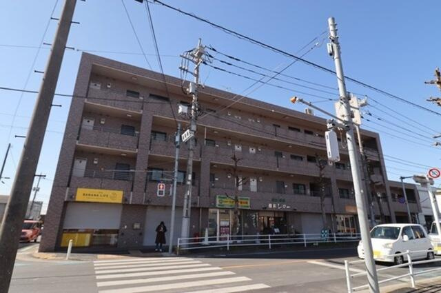 パインツリーコートの外観