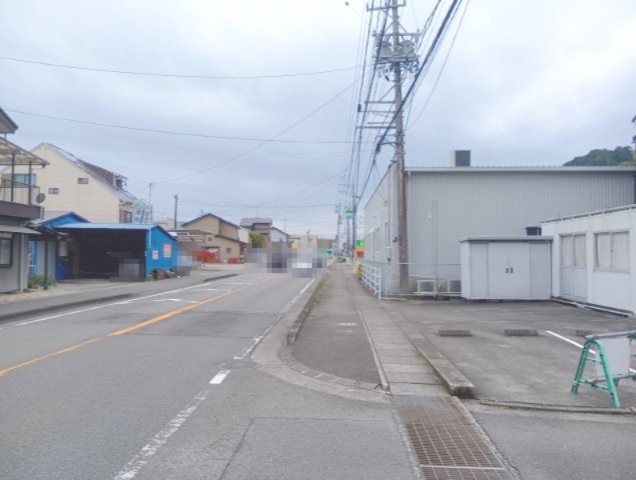 【前面道路含む現地写真】の画像