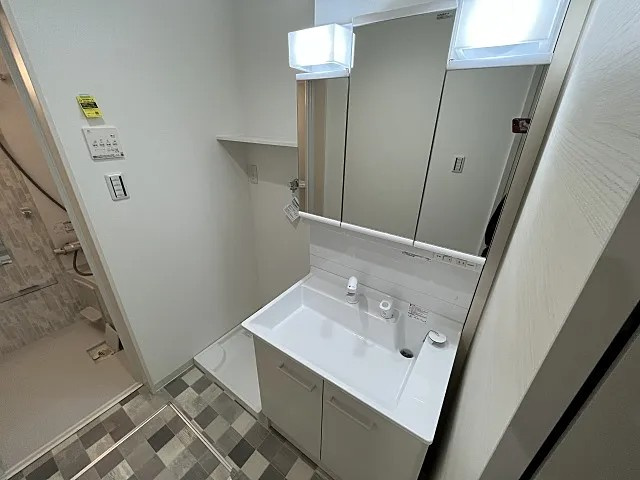 神戸市東灘区深江本町２丁目のアパートの洗面所