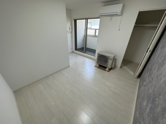 神戸市東灘区深江本町２丁目のアパートの居間・リビング