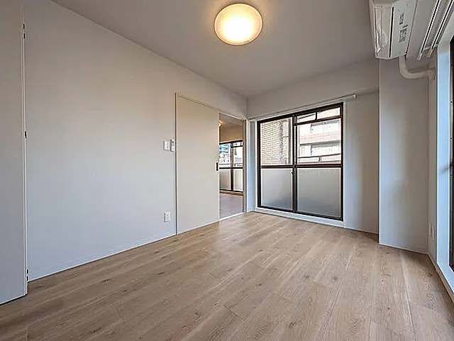 神戸市東灘区田中町２丁目の賃貸マンションの居間・リビング