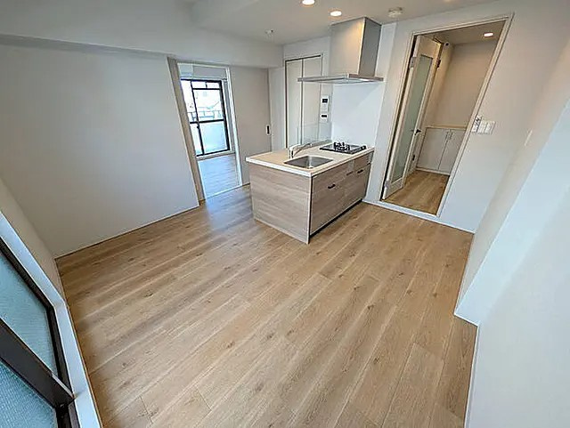 神戸市東灘区田中町２丁目の賃貸マンションの居間・リビング